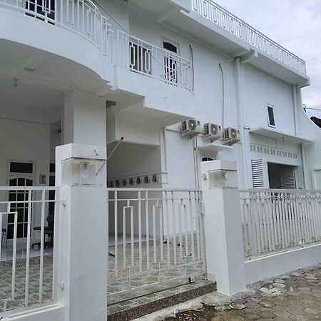 Reddoorz Syariah At Jalan Godean 호텔 Ngabean 외부 사진