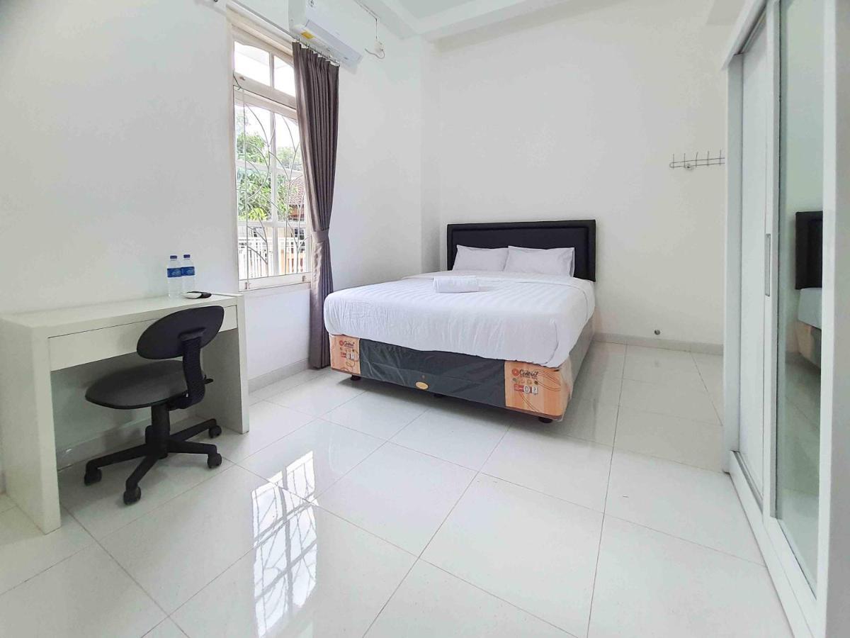 Reddoorz Syariah At Jalan Godean 호텔 Ngabean 외부 사진