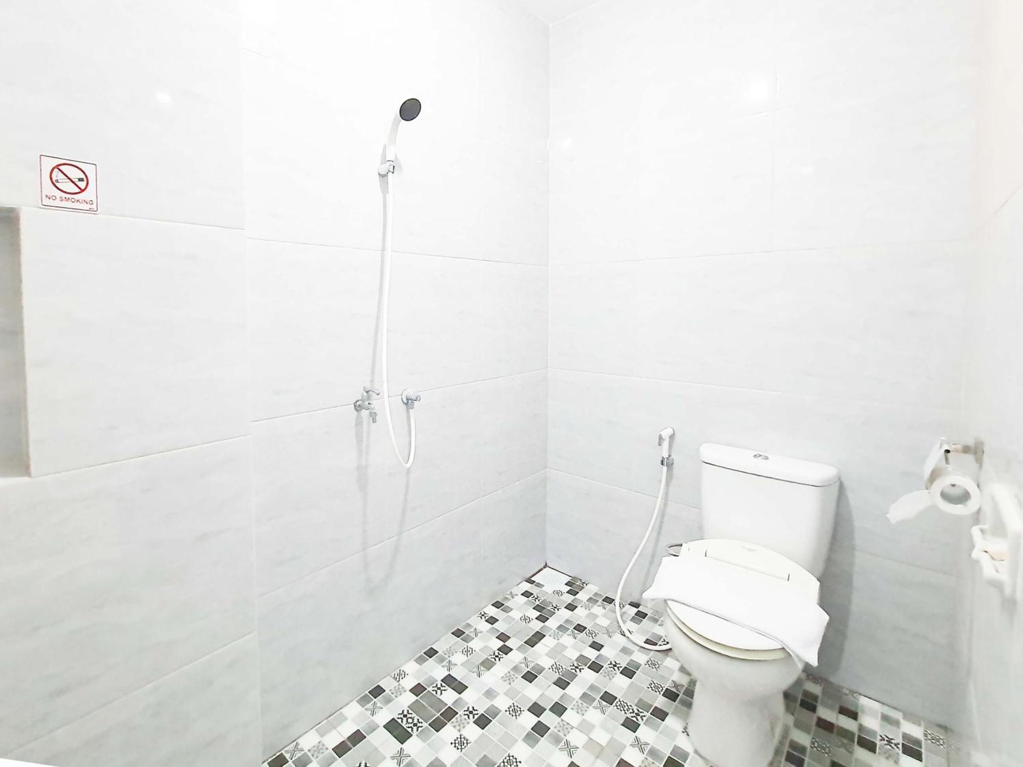 Reddoorz Syariah At Jalan Godean 호텔 Ngabean 외부 사진