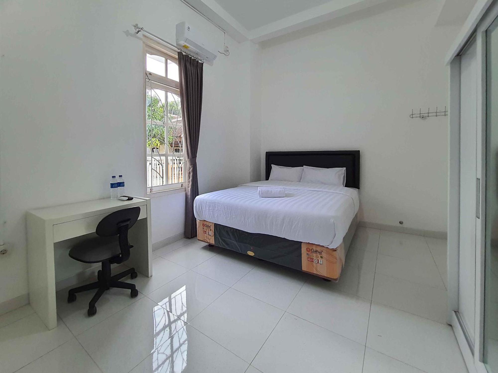 Reddoorz Syariah At Jalan Godean 호텔 Ngabean 외부 사진